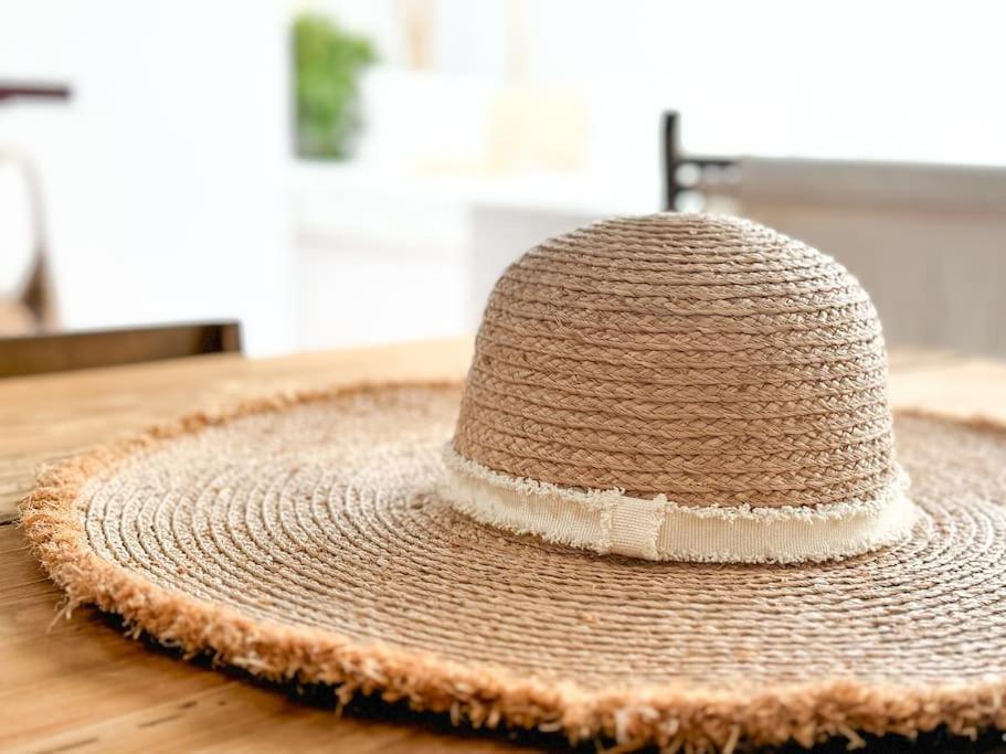 Costa Inn Beach House With Pool By Homeful Homes コスタ・ダ・カパリカ エクステリア 写真